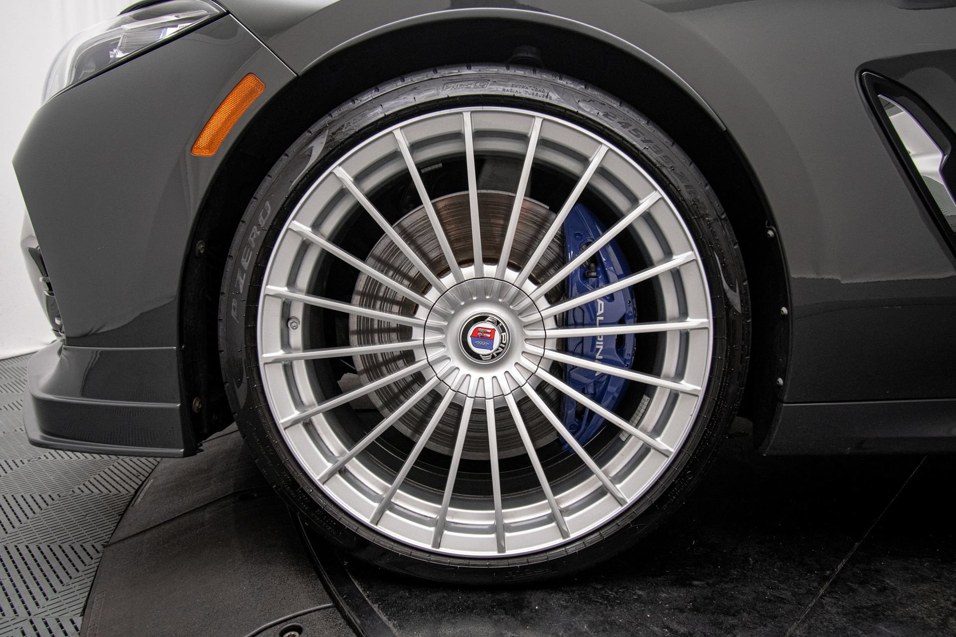 Used 2024 BMW ALPINA B8 xDrive Gran Coupe AWD/4WD image 37