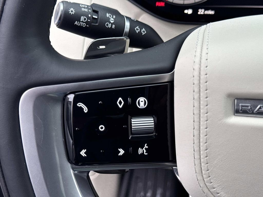 Used 2024 Land Rover Range Rover SE AWD/4WD image 29