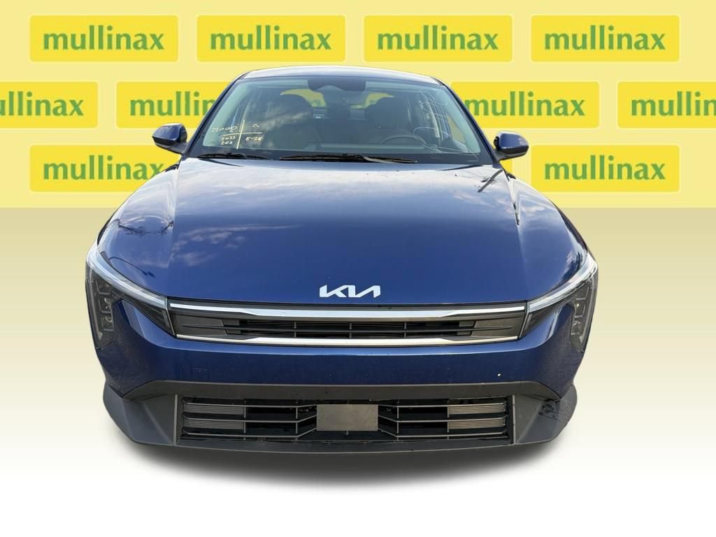 Used 2025 Kia K4 FWD image 3