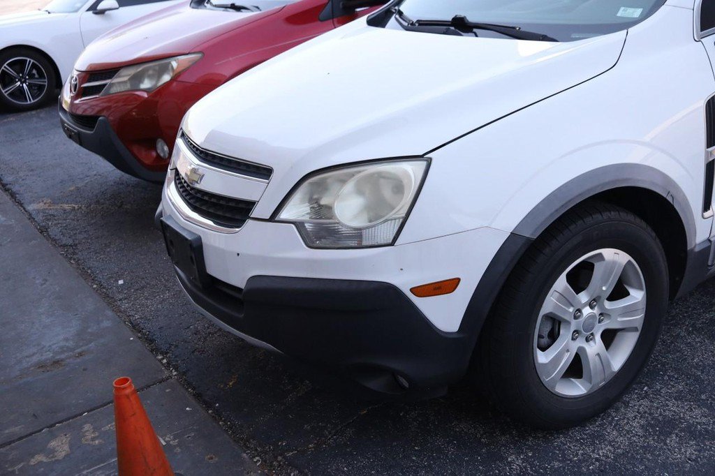 Used 2014 Chevrolet Captiva Sport LS FWD image 4