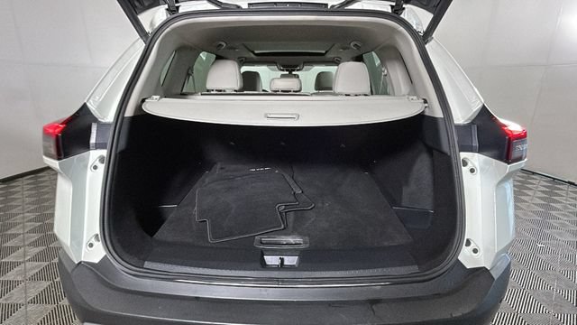 Used 2021 Nissan Rogue SV AWD/4WD image 28