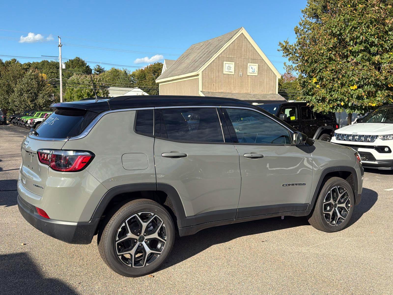 New 2026 Jeep Compass Limited AWD/4WD image 2