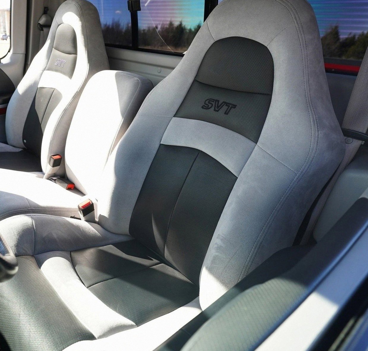 Used 2004 Ford F150 Lightning RWD image 9