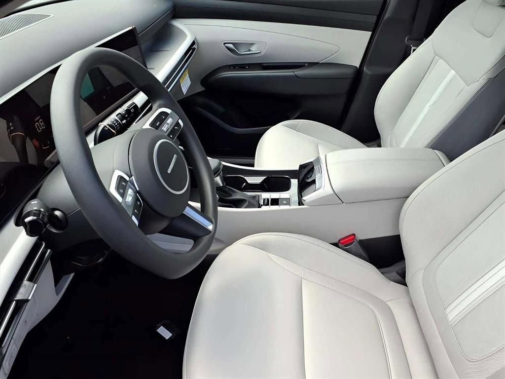 New 2026 Hyundai Tucson SEL image 12