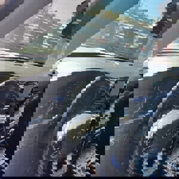 Used 2022 Ford Explorer XLT w/ Equipment Group 202A AWD/4WD image 13