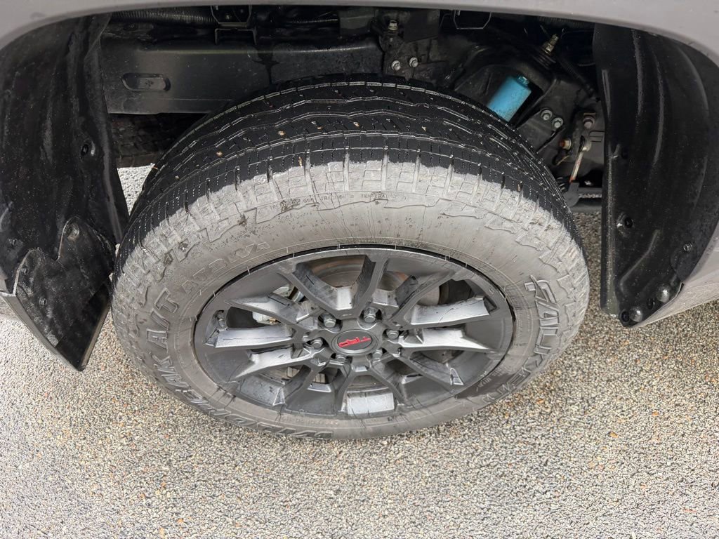 Used 2025 Toyota Tundra Limited w/ TRD Off-Road Package AWD/4WD image 9