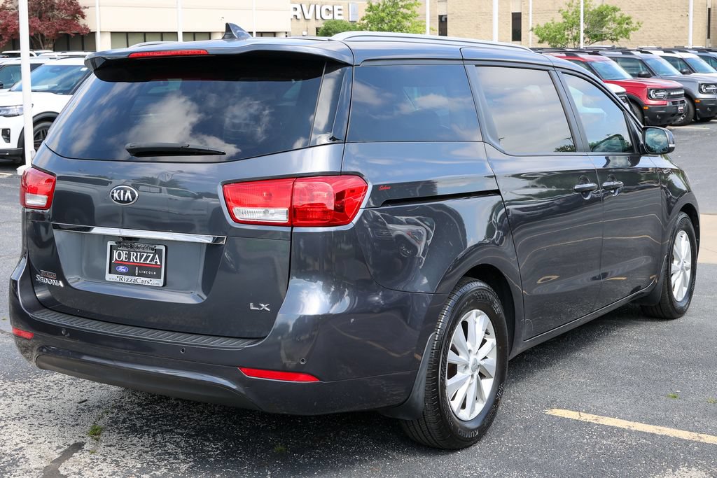 Used 2016 Kia Sedona LX w/ LX Essentials Premium Package FWD image 23