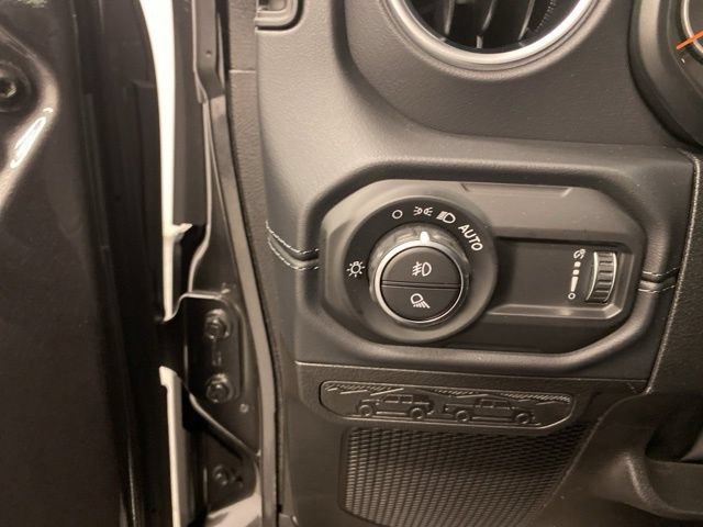 New 2026 Jeep Gladiator Sport AWD/4WD image 18