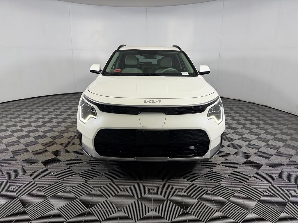Used 2023 Kia Niro Wind FWD image 4