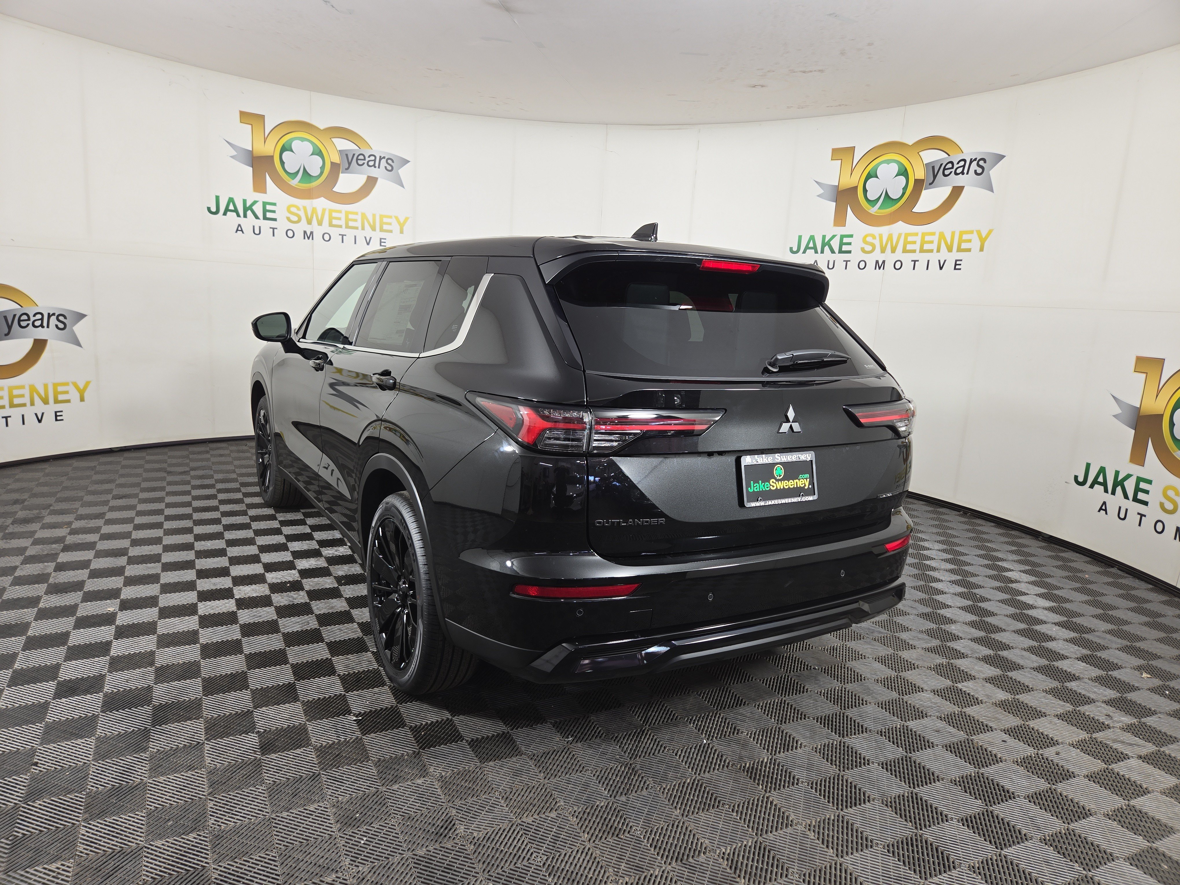 New 2026 Mitsubishi Outlander LE AWD/4WD image 5