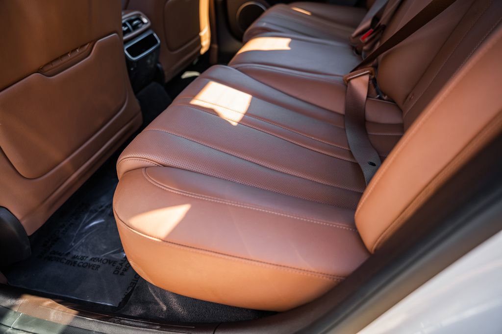 Used 2024 Genesis G80 image 30