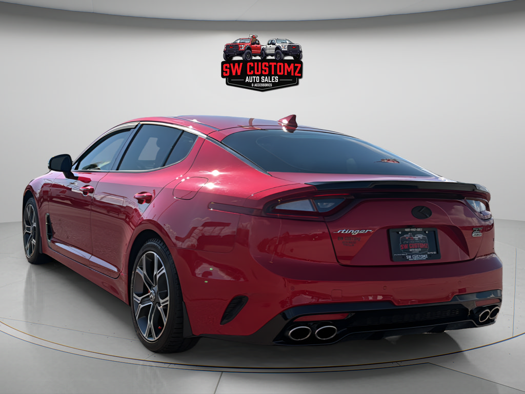 Used 2018 Kia Stinger GT2 AWD/4WD image 5