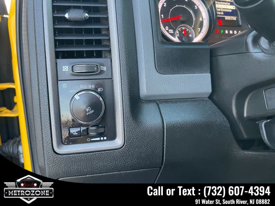 Used 2019 RAM 1500 Express w/ Express Value Package image 31