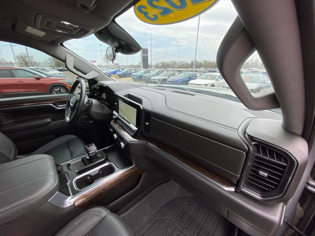 Used 2023 GMC Sierra 1500 Elevation w/ Elevation Premium Package image 31