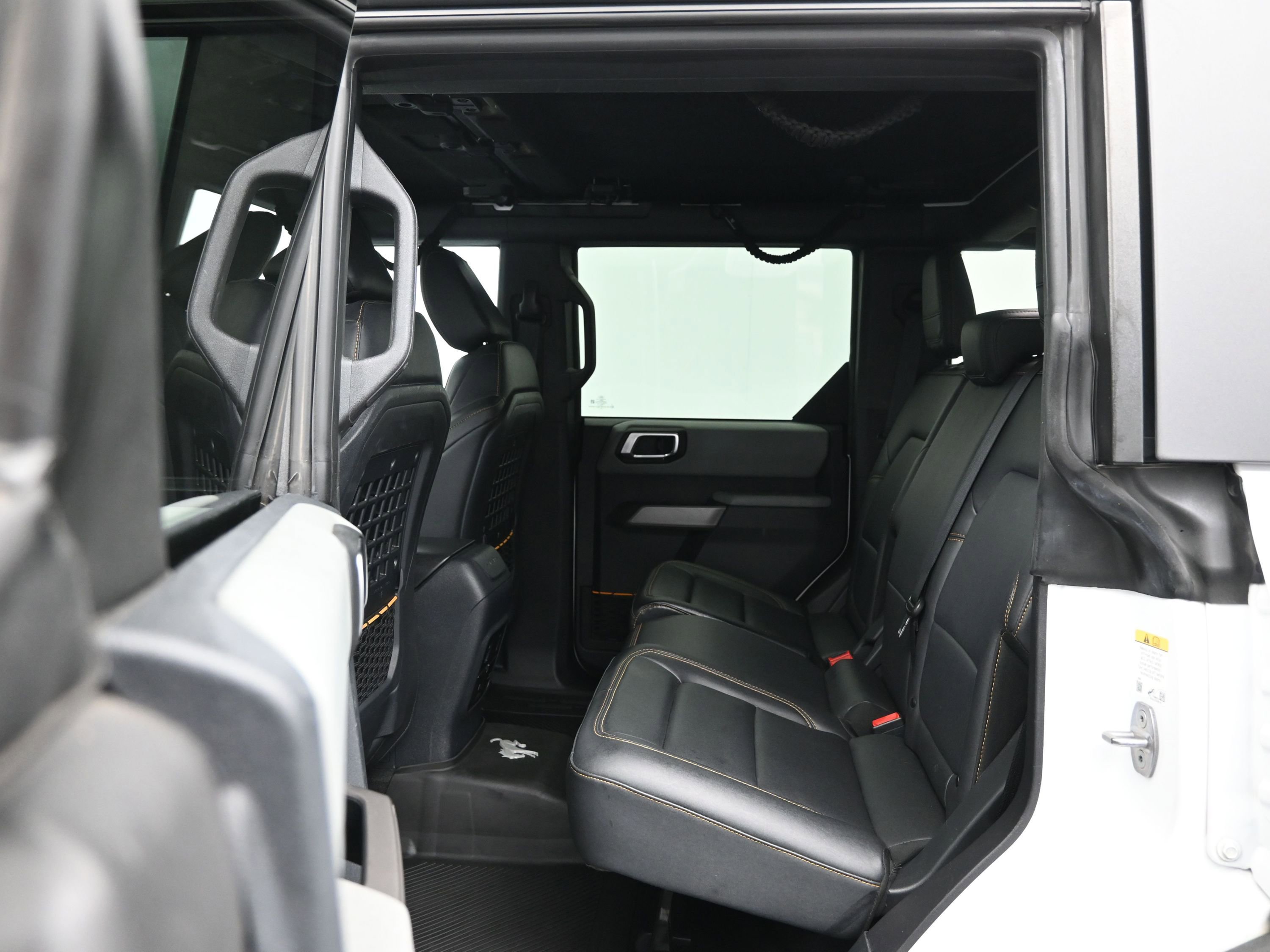 Used 2022 Ford Bronco Badlands image 11