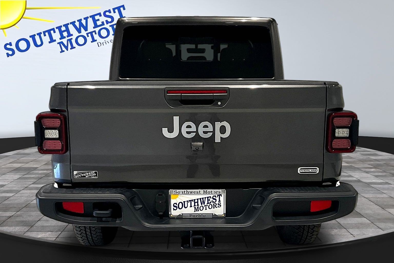 Used 2022 Jeep Gladiator Overland w/ Popular Equipment Package AWD/4WD image 6