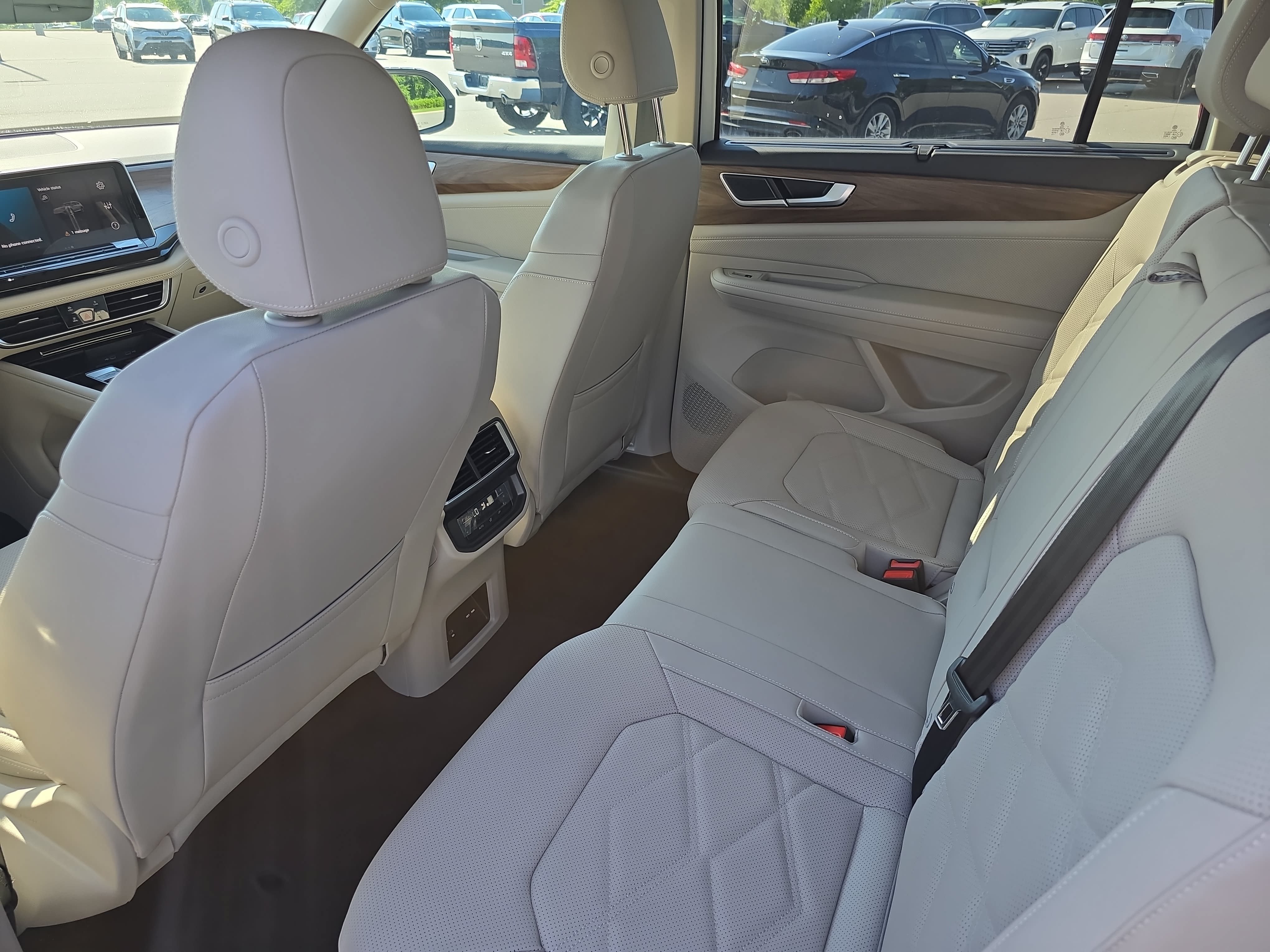 New 2026 Volkswagen Atlas SE FWD image 15