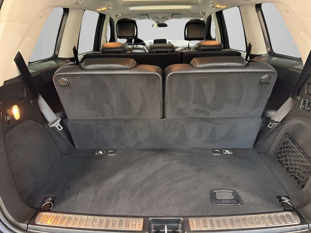 Used 2018 Mercedes-Benz GLS 550 4MATIC image 9