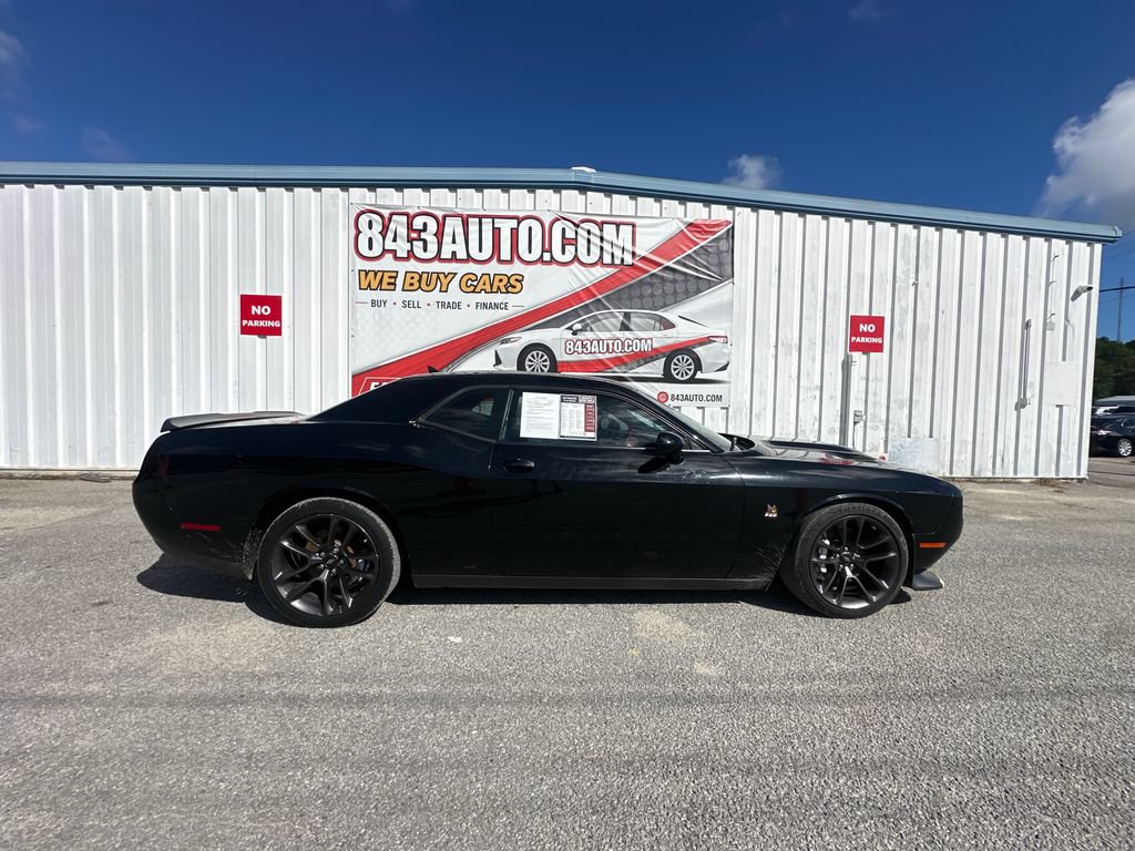 Used 2022 Dodge Challenger R/T Scat Pack RWD image 9