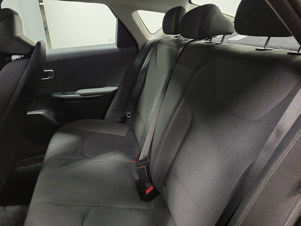 Used 2025 Kia K4 FWD image 22