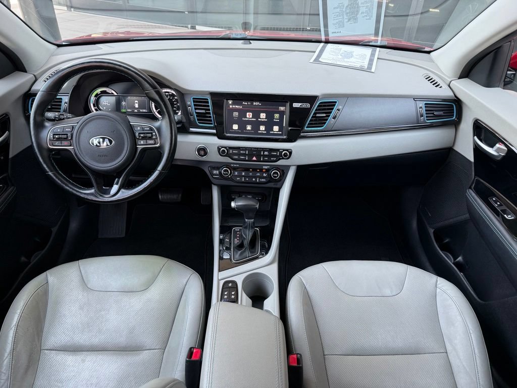Used 2018 Kia Niro Touring FWD image 9