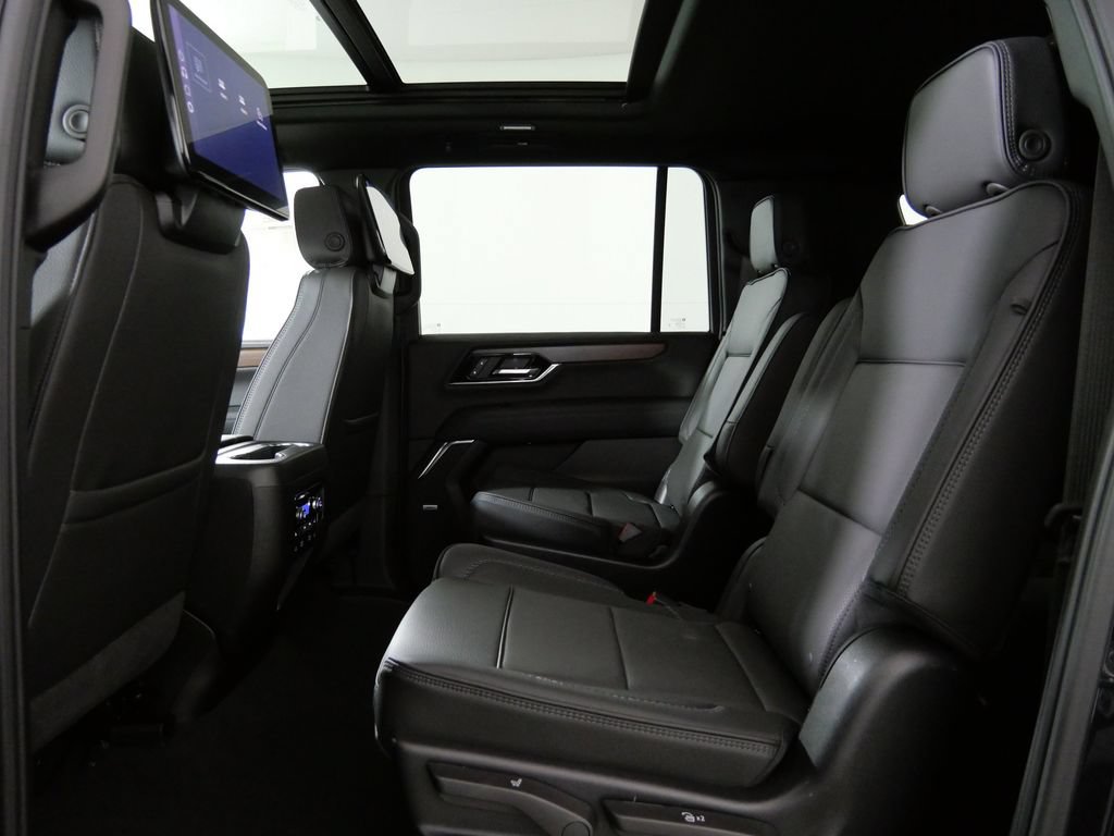 New 2026 GMC Yukon XL Denali w/ Denali Reserve Package AWD/4WD image 12