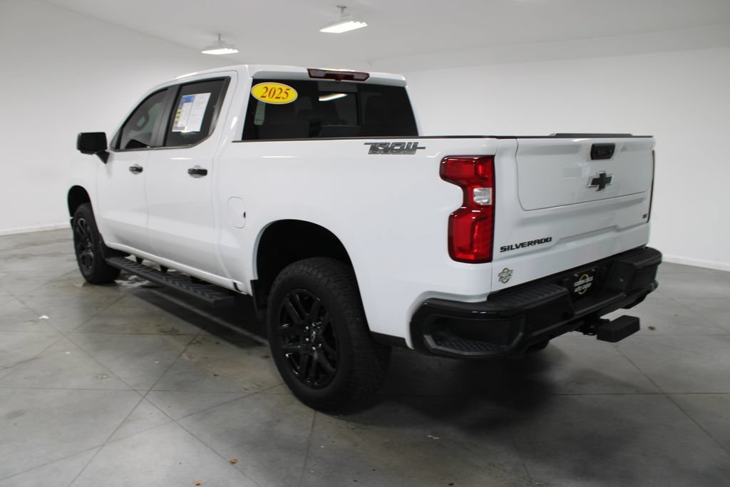 Used 2025 Chevrolet Silverado 1500 LT Trail Boss w/ LT Trail Boss Premium Package AWD/4WD image 7