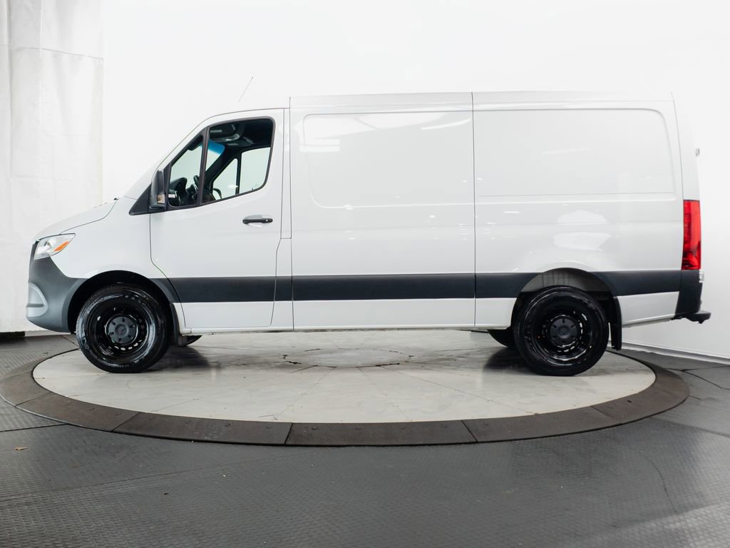 Used 2026 Mercedes-Benz Sprinter 2500 image 4