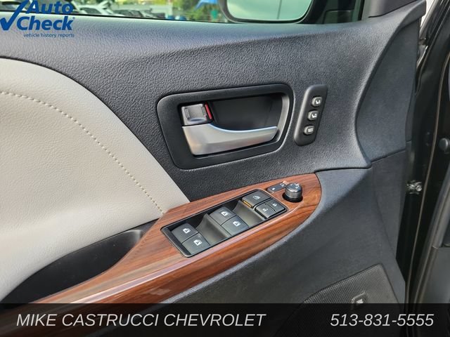 Used 2019 Toyota Sienna Limited Premium AWD/4WD image 22
