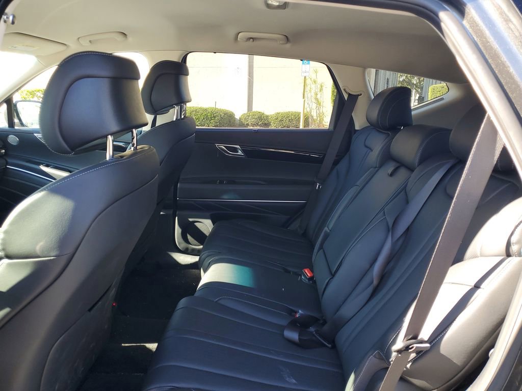 Used 2025 Genesis GV80 2.5T image 19