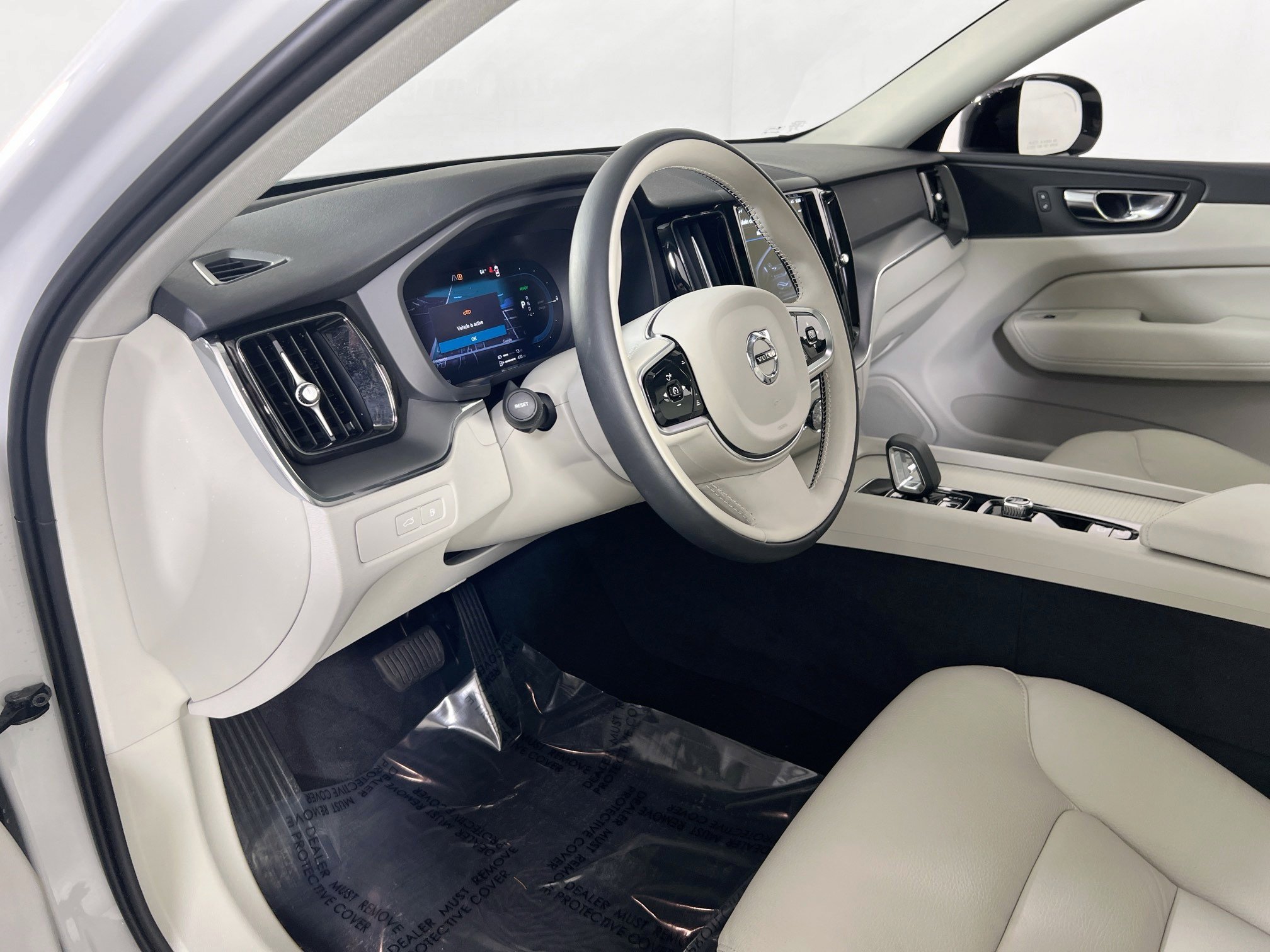 Used 2025 Volvo XC60 T8 Core w/ Protection Package Premier image 9