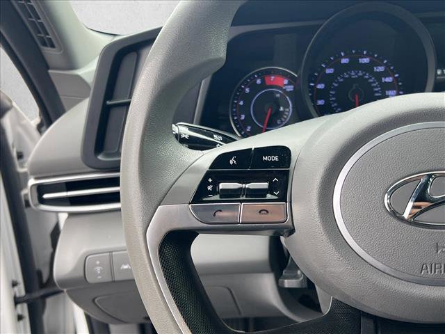 Used 2023 Hyundai Elantra SEL image 16