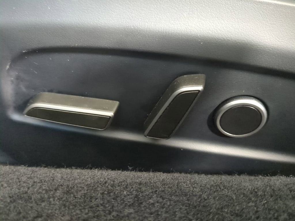 Used 2024 Tesla Model 3 Performance image 23