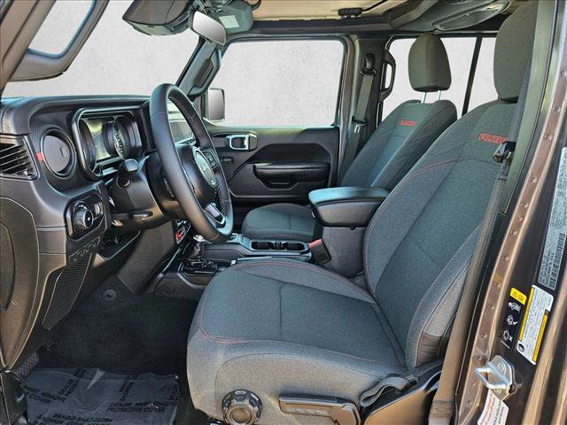 Used 2026 Jeep Wrangler Unlimited Rubicon AWD/4WD image 21