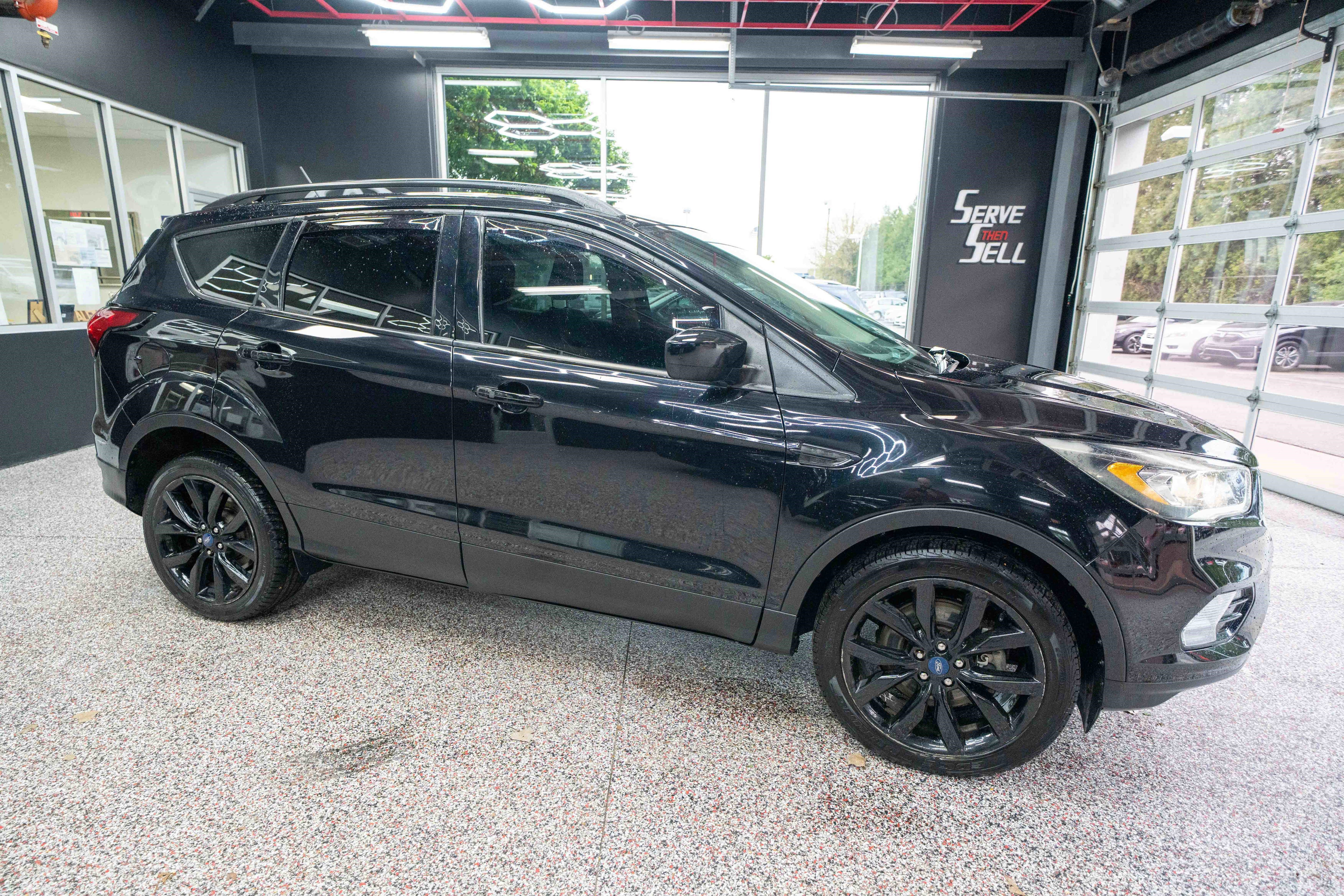 Used 2019 Ford Escape SE AWD/4WD image 5