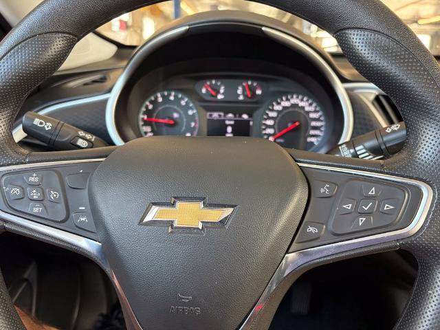 Used 2024 Chevrolet Malibu LT FWD image 15