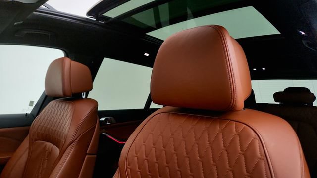 Used 2023 BMW X7 M60i AWD/4WD image 54