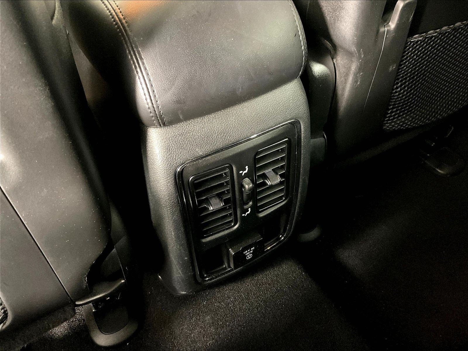 Used 2019 Jeep Grand Cherokee Altitude AWD/4WD image 10