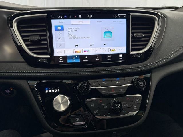 New 2026 Chrysler Pacifica Select FWD image 20