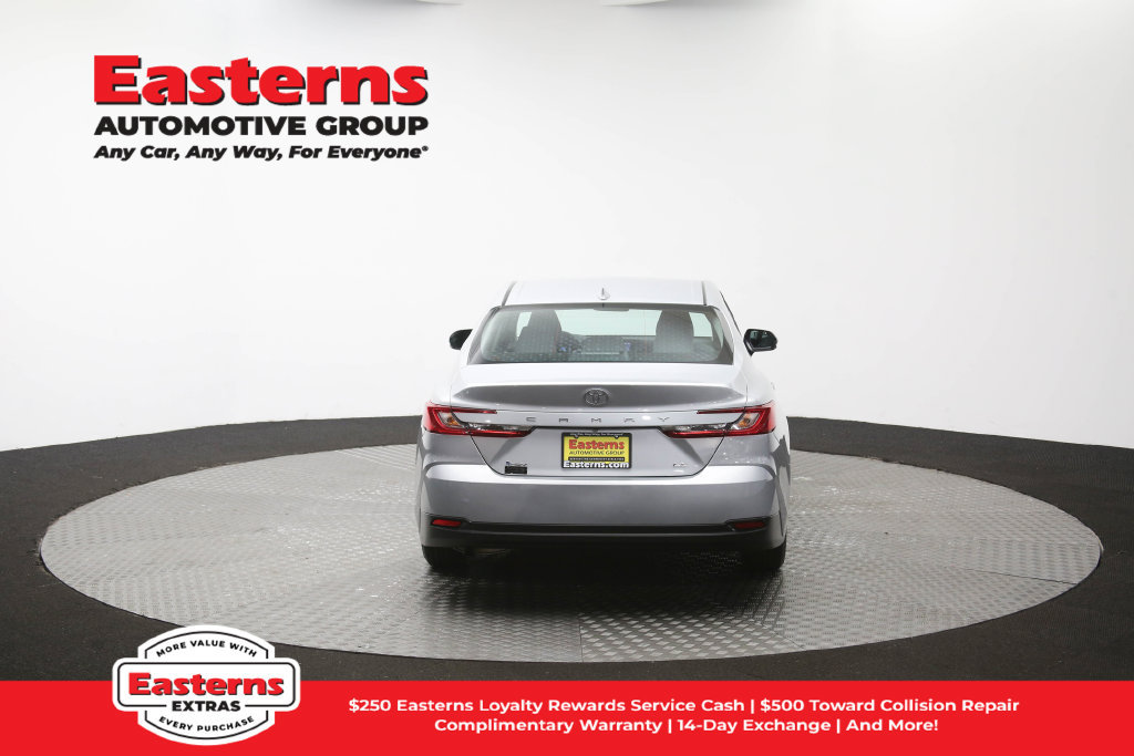 Used 2025 Toyota Camry LE w/ Convenience Package FWD image 38