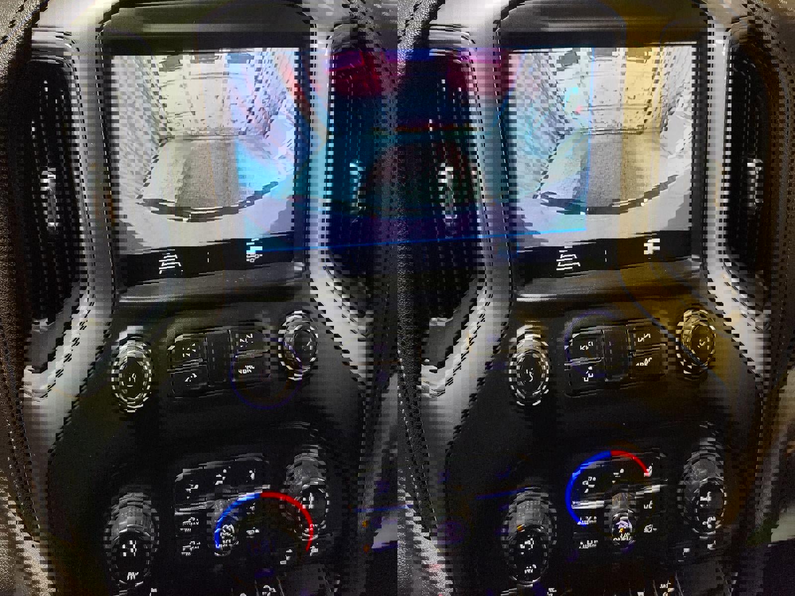 Used 2021 Chevrolet Silverado 3500 LT w/ Convenience Package image 14