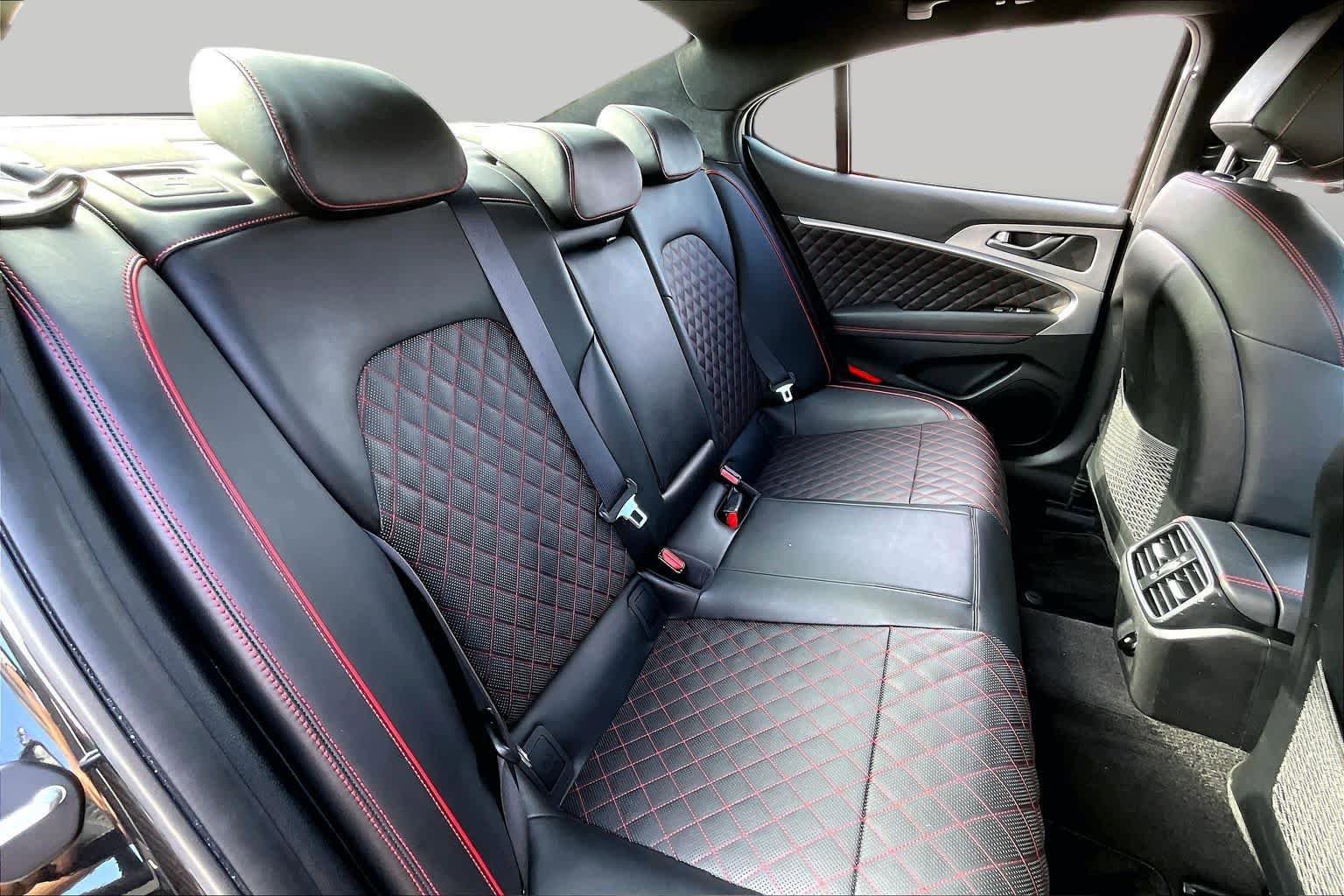 Used 2019 Genesis G70 3.3T Advanced w/ Sport Package RWD image 20