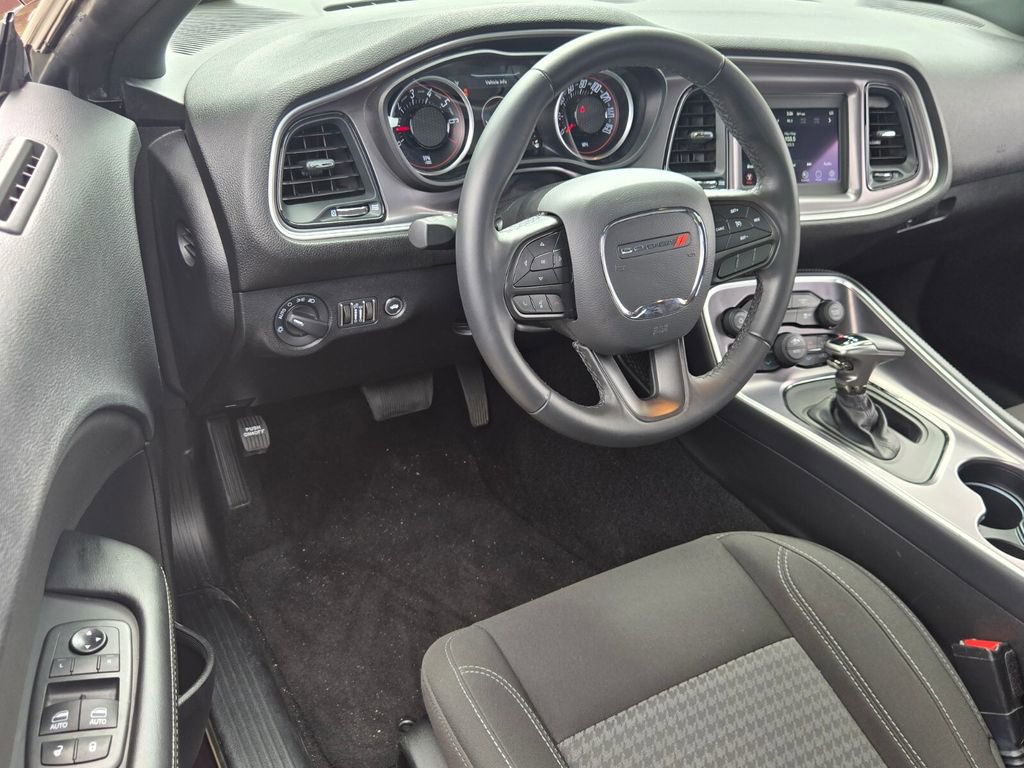 Used 2021 Dodge Challenger SXT image 12