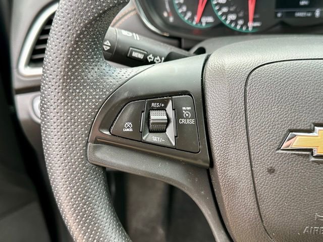 Used 2021 Chevrolet Trax LT FWD image 29