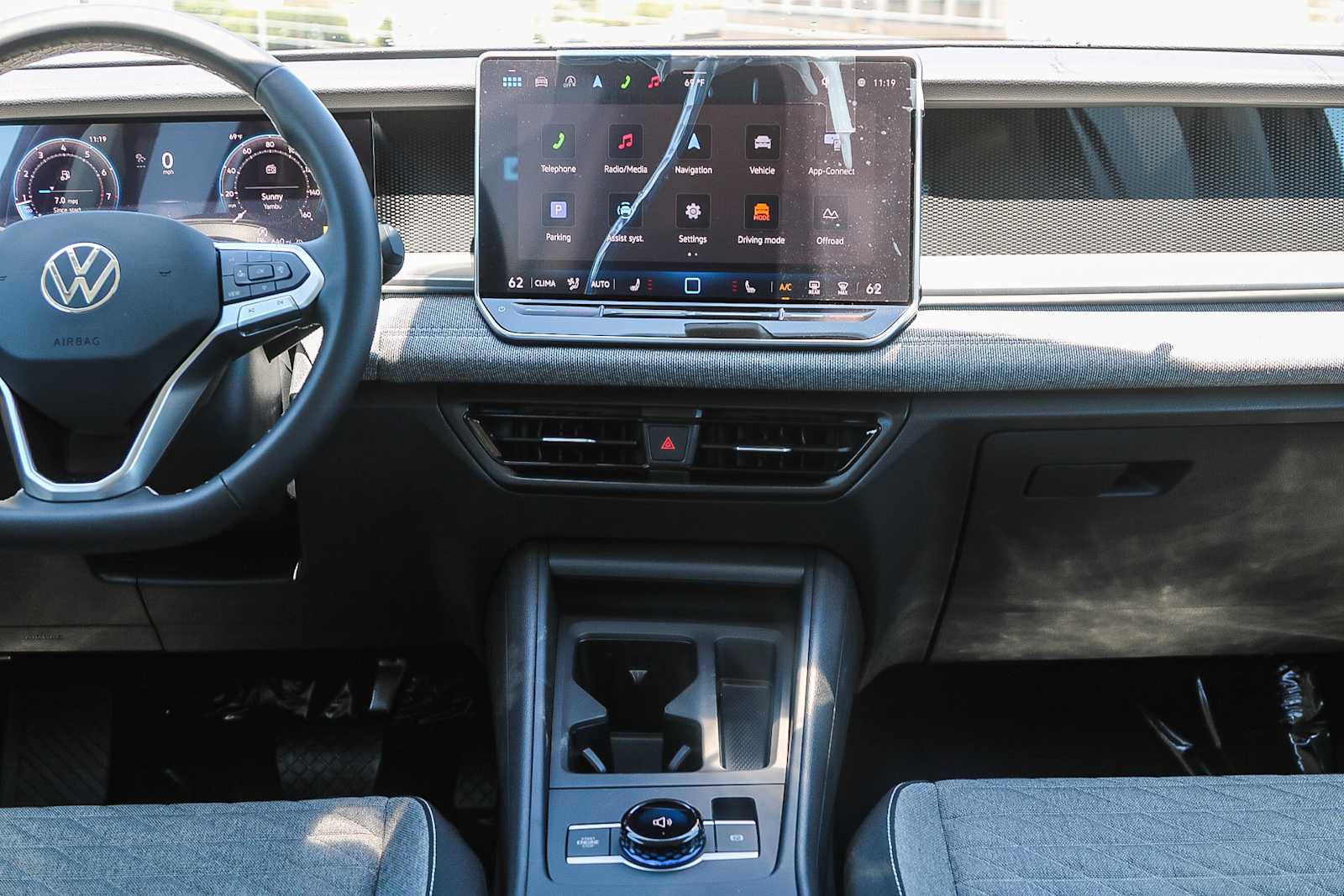 New 2025 Volkswagen Tiguan S w/ 18" Wheel Package image 14