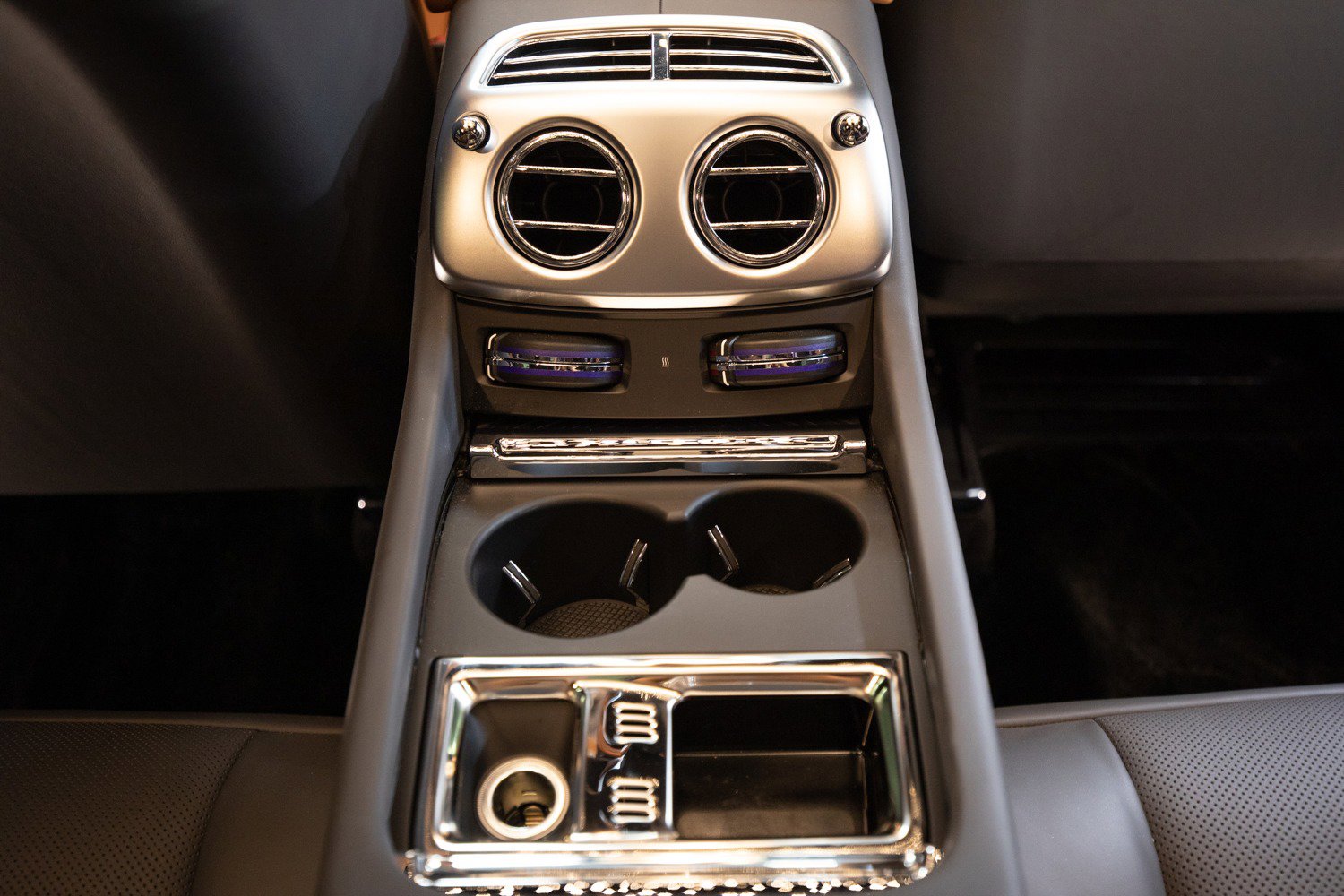 Used 2018 Rolls-Royce Wraith RWD image 34