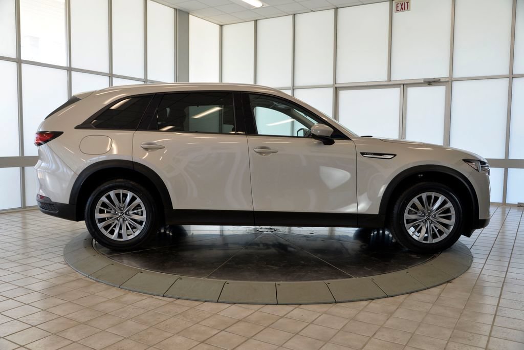Certified 2024 MAZDA CX-90 Plug-In Hybrid w/ Preferred AWD/4WD image 9