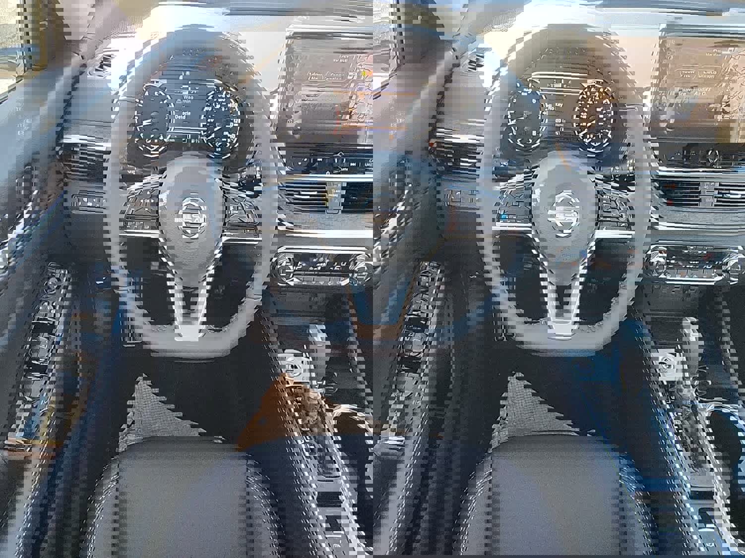 New 2025 Nissan Altima 2.5 SL FWD image 8