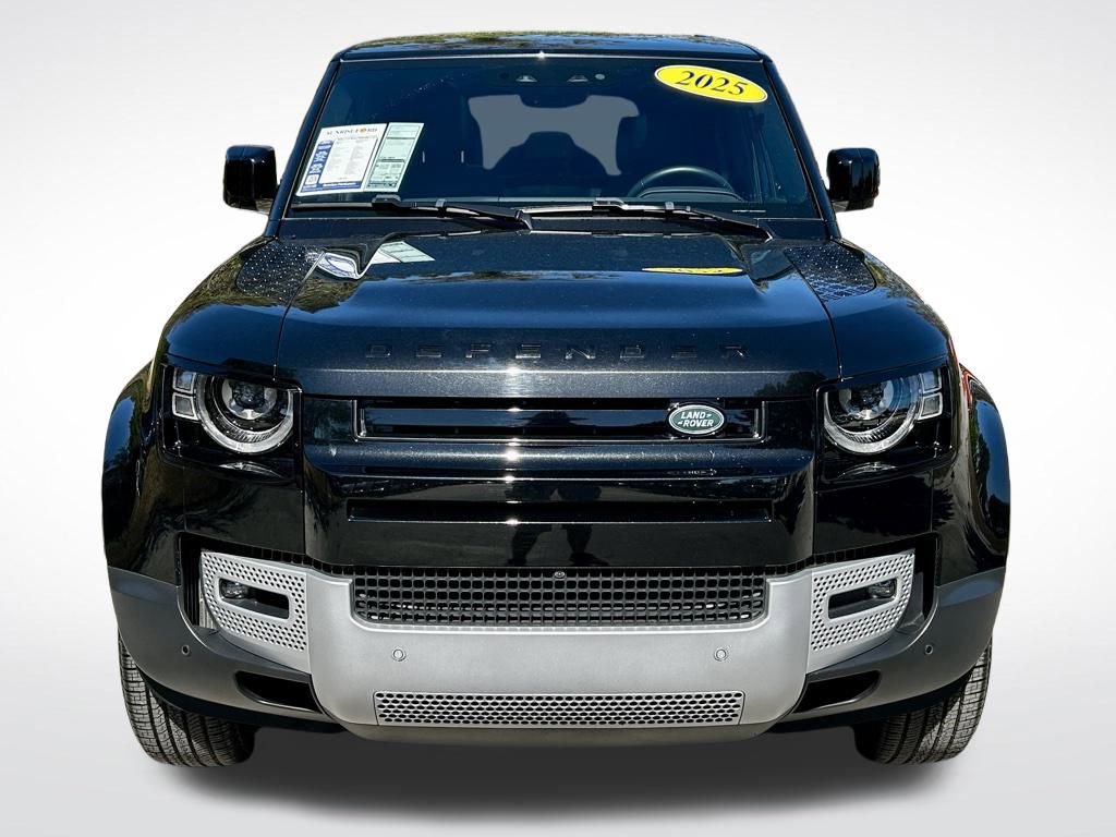 Used 2025 Land Rover Defender 110 S image 2