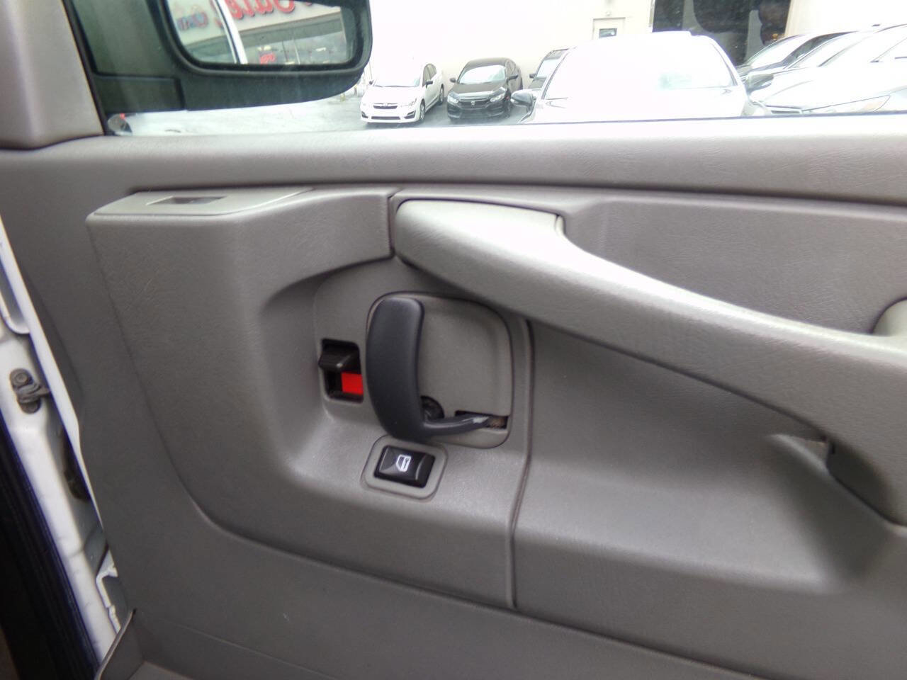 Used 2013 Chevrolet Express 3500 LT w/ LT Preferred Equipment Group RWD image 34